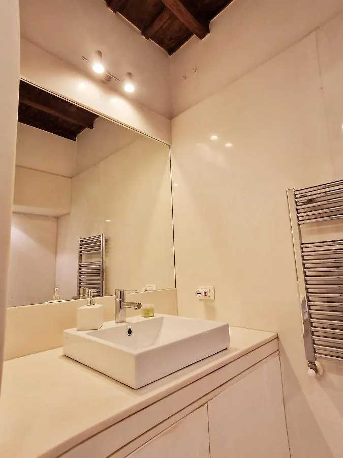 רומא La Giulia Exclusive - Homkeey Apartments 0*,  איטליה